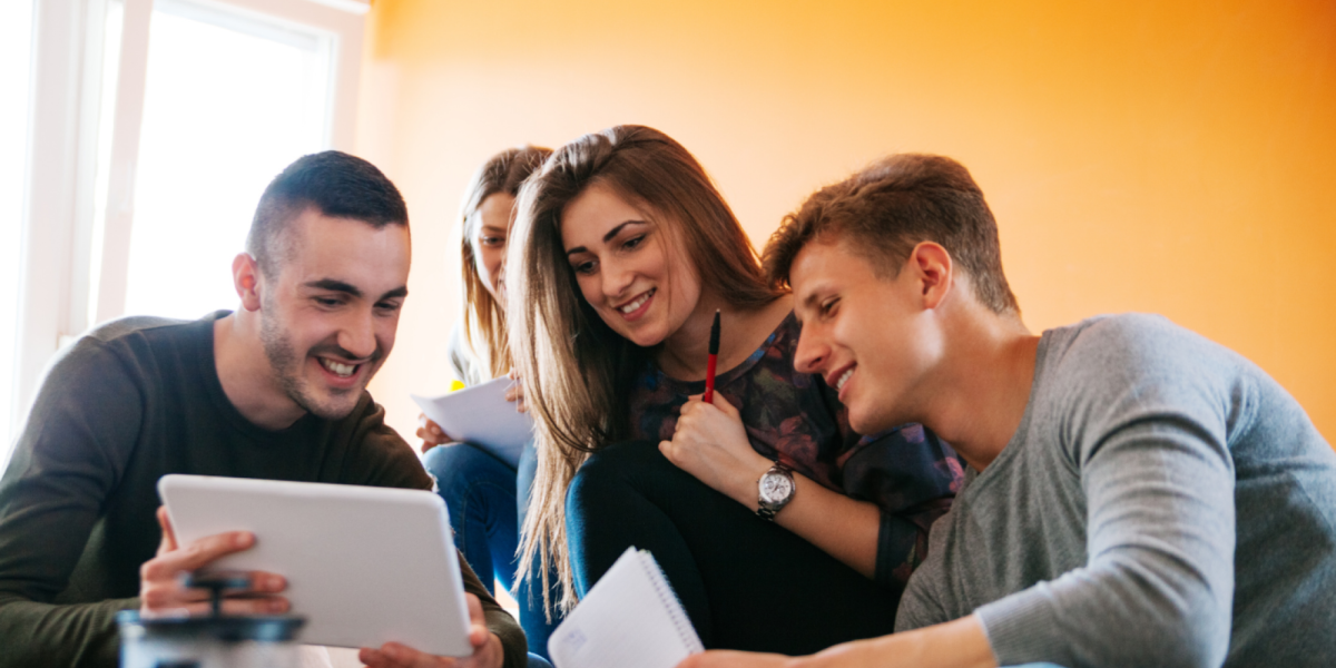 Bild zum Kurs 14.-16.09.2026 | Kompaktseminare f&uuml;r Praxisanleitende nach &sect; 4 PflAPrV | Copyright: canva zeljkodan